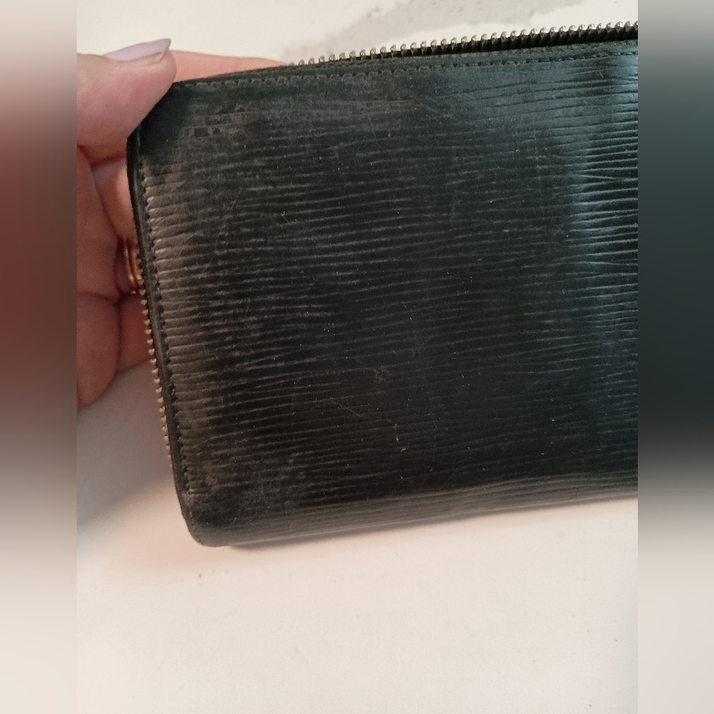 Authentic Louis Vuitton Epi Zippy Wallet  Long Wallet Noir Leather - Picture 4 of 16